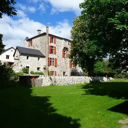 Manoir Du Grail 펜션 Devesset